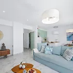 Stylish Algarve With Spacious Terrace & Sea Views Apartamento