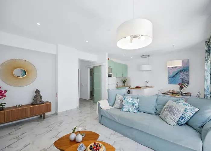 Stylish Algarve With Spacious Terrace & Sea Views Apartment