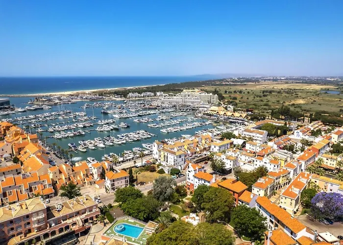 Stylish Algarve With Spacious Terrace & Sea Views Apartment *