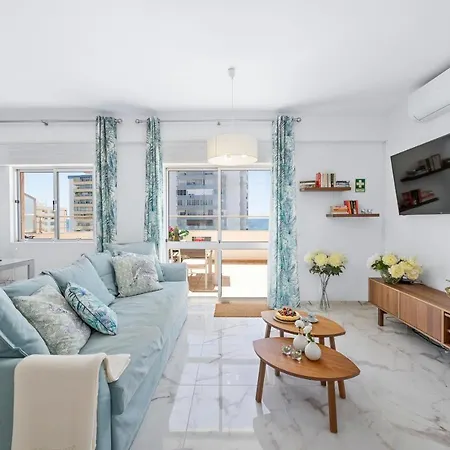 Stylish Algarve With Spacious Terrace & Sea Views Apartment Quarteira