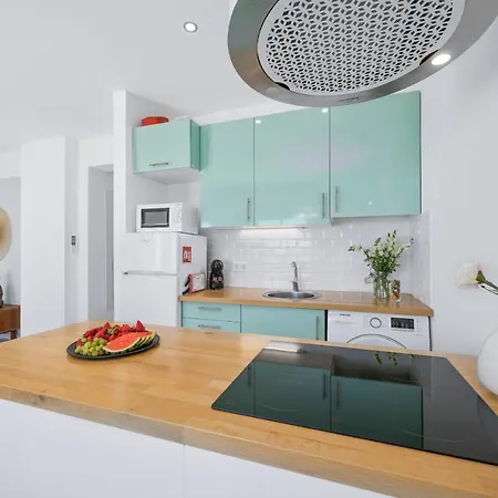 Stylish Algarve With Spacious Terrace & Sea Views * Quarteira