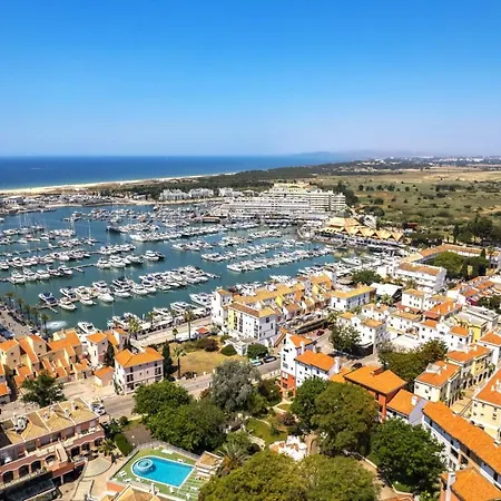 Stylish Algarve With Spacious Terrace & Sea Views Apartment *