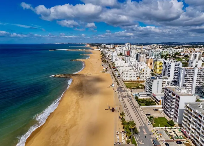 Stylish Algarve With Spacious Terrace & Sea Views Apartament *