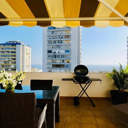 Apartamento Stylish Algarve With Spacious Terrace & Sea Views Quarteira